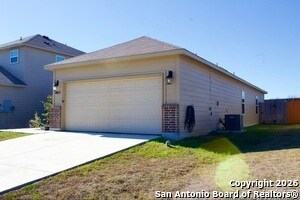 14615 Stirrup in Elmendorf, TX - Building Photo - Building Photo