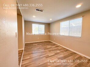 2241 W Clarendon Ave in Phoenix, AZ - Building Photo - Building Photo