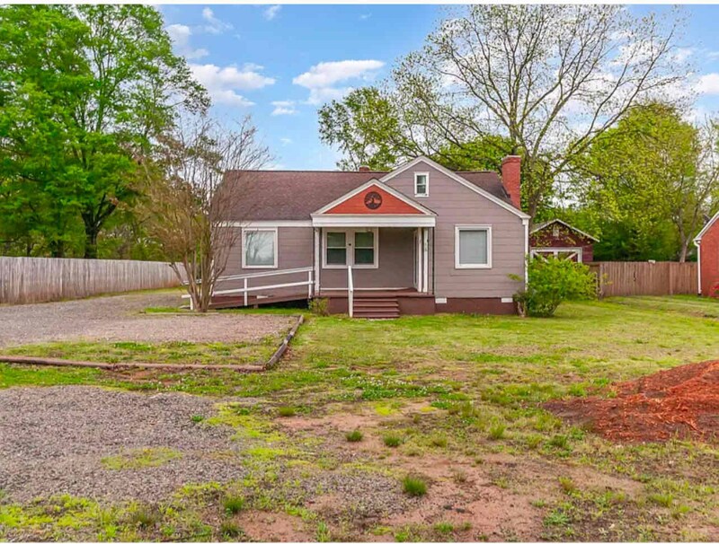 170 Gossett Rd in Spartanburg, SC - Building Photo