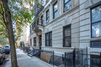 230 E 27th St in New York, NY - Building Photo - Building Photo