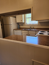 1002 Bartholomae St in Seguin, TX - Building Photo - Building Photo