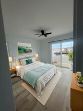 17422 Keelson Ln in Huntington Beach, CA - Building Photo - Building Photo