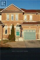 326 Hawkview Blvd in Vaughan, ON - Building Photo