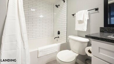 901 Colorado Blvd, Unit 531 in Denver, CO - Foto de edificio - Building Photo