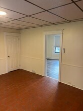 301 Spring Valley Rd, Unit A in Reading, PA - Foto de edificio - Building Photo