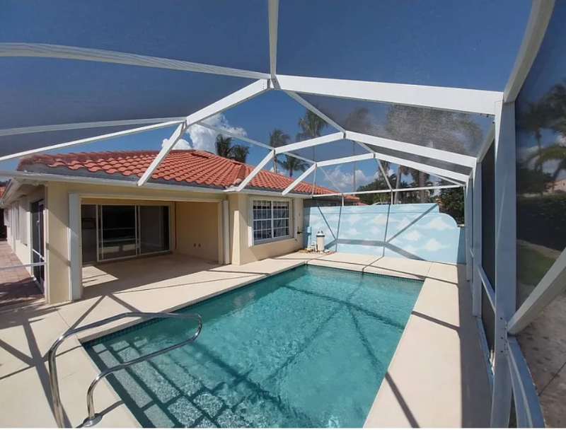 4728 Maupiti Way in Naples, FL - Building Photo