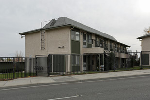 Desert Village Senior Apartments in Victorville, CA - Building Photo