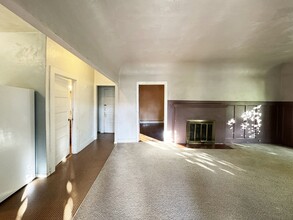 561 Madison St in Eugene, OR - Building Photo - Building Photo