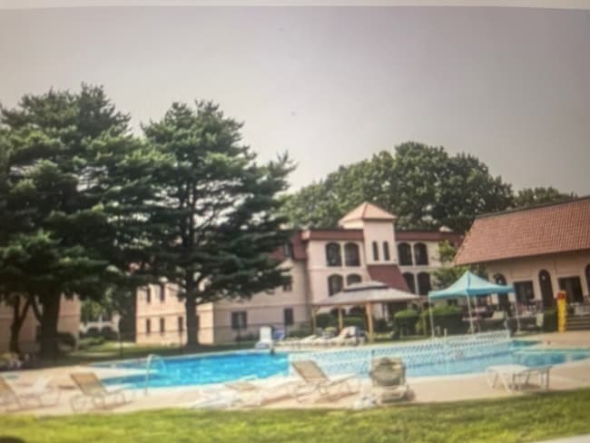 24 Madrid Sq in Brockton, MA - Building Photo - Building Photo