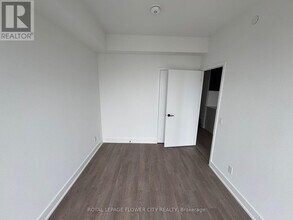 308-3308 Jarvis St in Toronto, ON - Building Photo - Building Photo