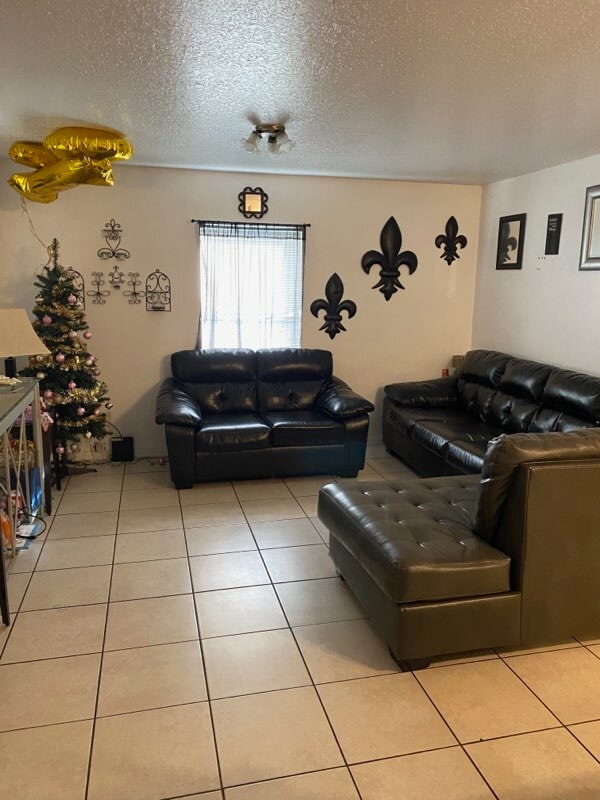 property at 3207 E 38th Ave