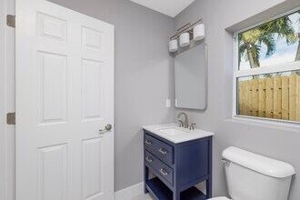 1036 NE Wright Ave in Jensen Beach, FL - Building Photo - Building Photo