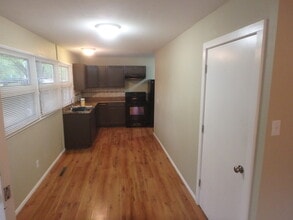 1548 SW Shunga Dr in Topeka, KS - Building Photo - Building Photo