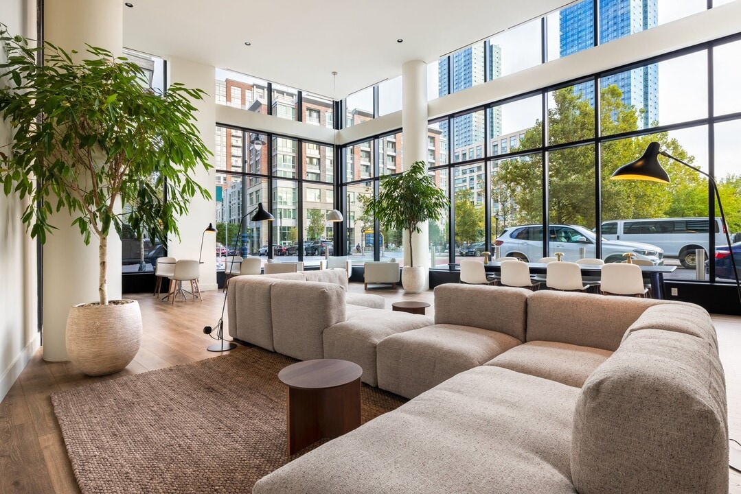 One Grove in Jersey City, NJ - Building Photo