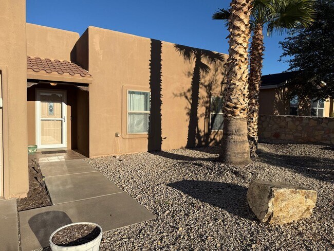 4238 Trillium Dr in Las Cruces, NM - Building Photo - Building Photo