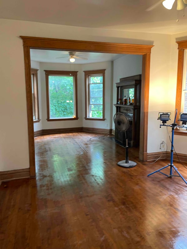 1918 N Spaulding Ave, Unit 2F in Chicago, IL - Foto de edificio - Building Photo