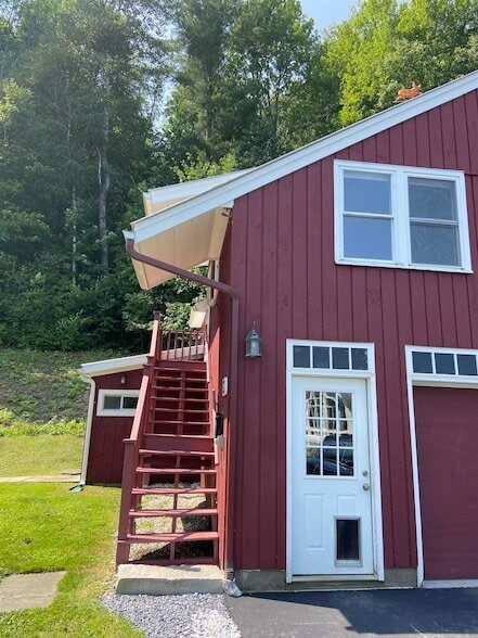 3789 Dorset West Rd in Dorset, VT - Building Photo - Building Photo