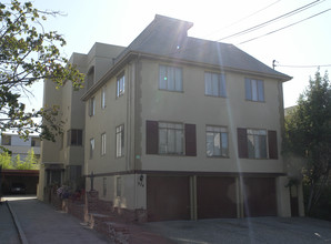 374 Bellevue Ave in Oakland, CA - Foto de edificio - Building Photo