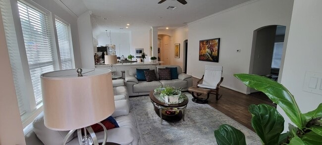 property at 3402 Plymouth Pointe Ln