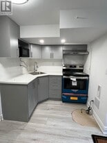 109 Monteith Crescent in Vaughan, ON - Building Photo