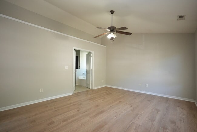 property at 4909 Muskogee Dr