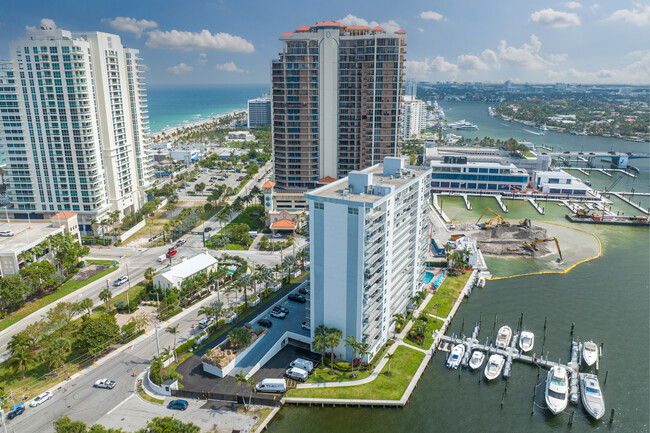 Portofino Condominiums in Fort Lauderdale, FL - Building Photo - Building Photo