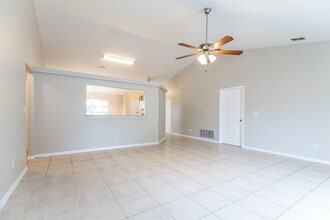 14816 Windy Mt Cir in Clermont, FL - Building Photo - Building Photo