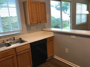 8969 Meadowmont View Dr in Charlotte, NC - Building Photo - Building Photo