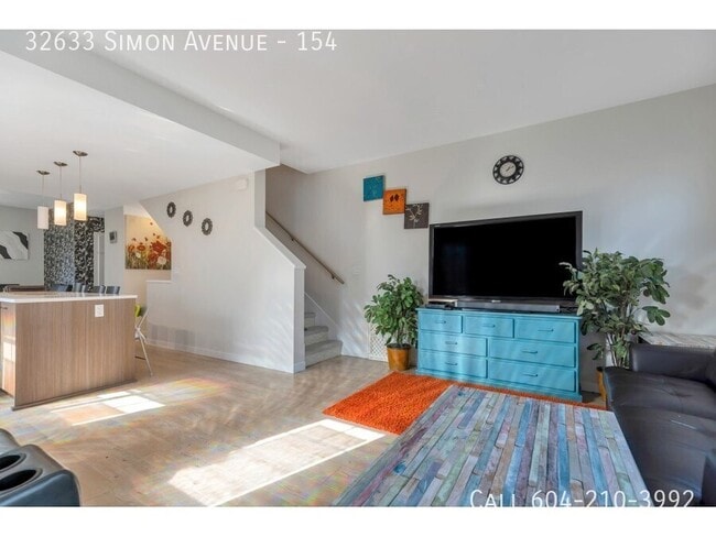 property at 32633 Simon Ave