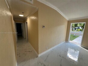 1615 NW 16th St in Fort Lauderdale, FL - Building Photo - Building Photo