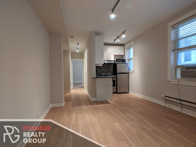 517 W Belmont Ave, Unit 511-5 in Chicago, IL - Building Photo - Building Photo