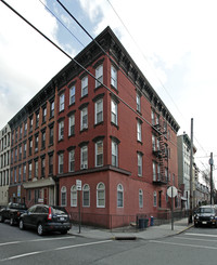 415 1ST St in Hoboken, NJ - Foto de edificio - Building Photo