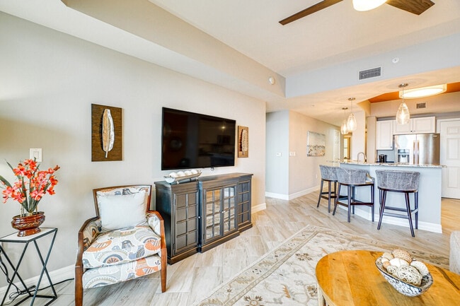 2797 First St, Unit ID1386057P in Ft. Myers, FL - Foto de edificio - Building Photo