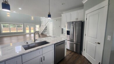 9149 Timber Ln in Navarre, FL - Building Photo - Building Photo