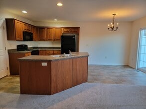 302 Mount Olive Ln in Ephrata, PA - Building Photo - Building Photo