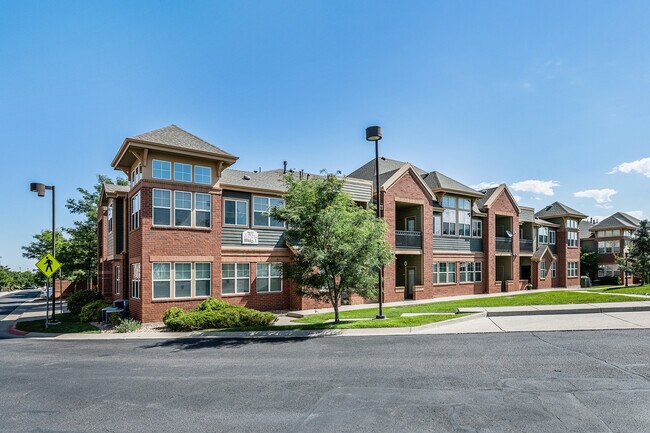 9633 E 5th Ave, Unit 1-103 in Denver, CO - Building Photo - Building Photo