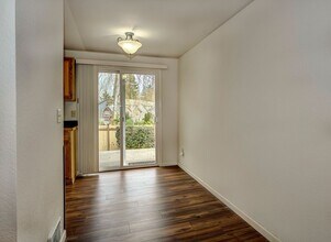 20103 Birch Way in Lynnwood, WA - Building Photo - Building Photo
