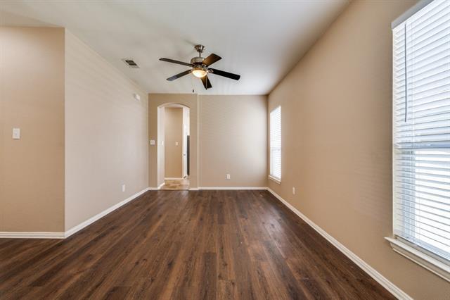 1345 Portsmouth Dr in Providence Village, TX - Building Photo - Building Photo