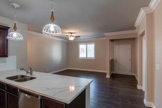 866 Congaree Ln in Redding, CA - Building Photo - Building Photo