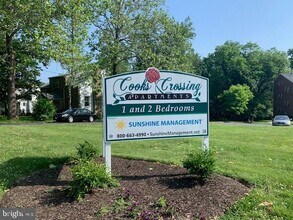 903 Cooks Ln in Baltimore, MD - Building Photo - Building Photo