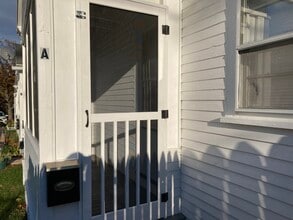31 W Old Orchard Ave, Unit A in Old Orchard Beach, ME - Building Photo - Building Photo