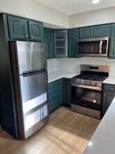 204 Jeff St in Hendersonville, NC - Building Photo - Building Photo