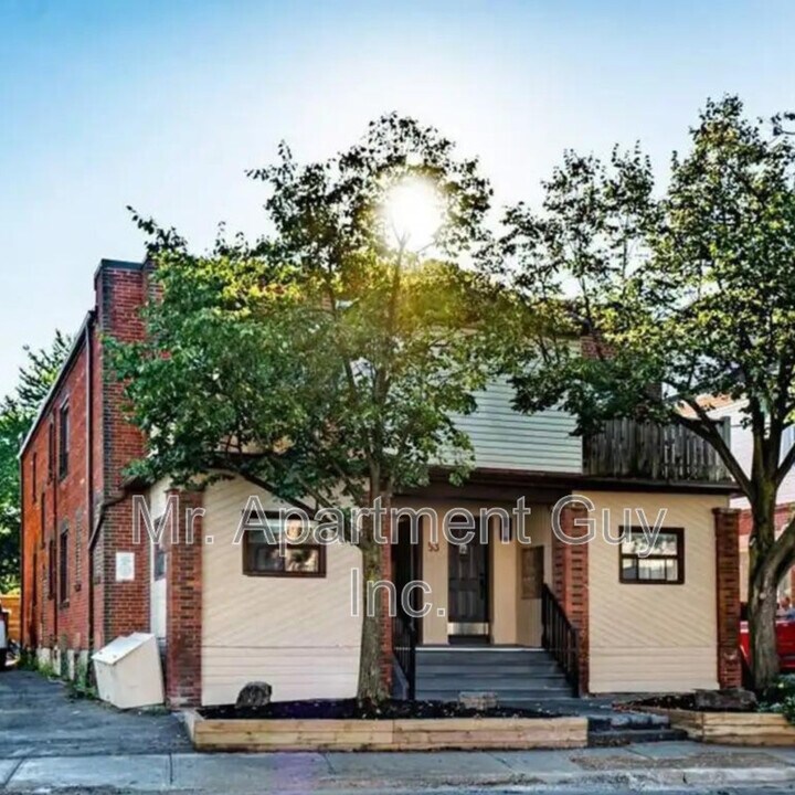 53 Dawes Rd in Toronto, ON - Building Photo