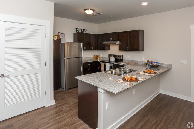 Reserve at Mott (55+ Community in Lufkin, TX - Foto de edificio - Building Photo