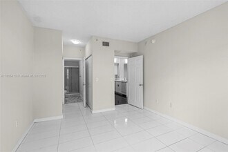 2351 W Preserve Way, Unit 105 in Miramar, FL - Building Photo - Building Photo