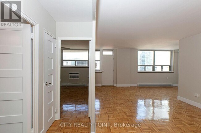 property at 55-1055 Isabella St
