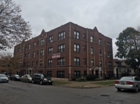 7954 S Maryland Ave in Chicago, IL - Foto de edificio - Building Photo