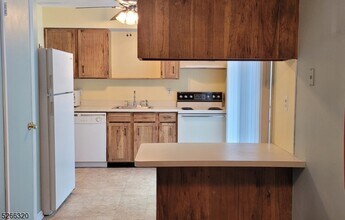 2 Great Gorge Terrace in Vernon, NJ - Building Photo - Building Photo