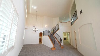 10315 Berryessa Dr in Stockton, CA - Building Photo