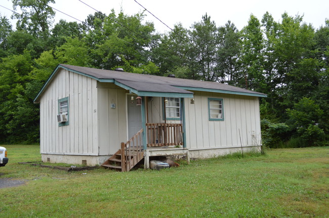 3950 S Dixie Rd in Dalton, GA - Building Photo - Building Photo